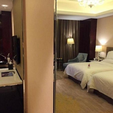 Dongwu New Century Grand Hotel Хучжоу Экстерьер фото