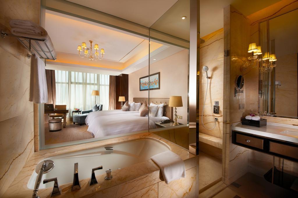 Dongwu New Century Grand Hotel Хучжоу Номер фото