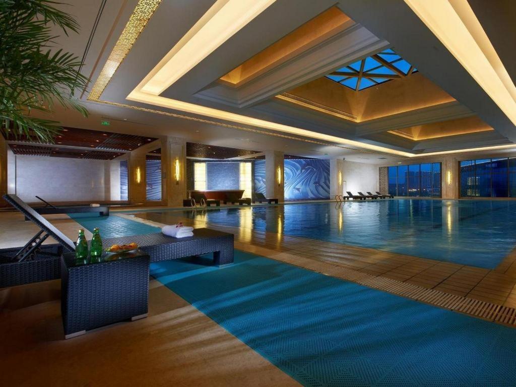 Dongwu New Century Grand Hotel Хучжоу Экстерьер фото