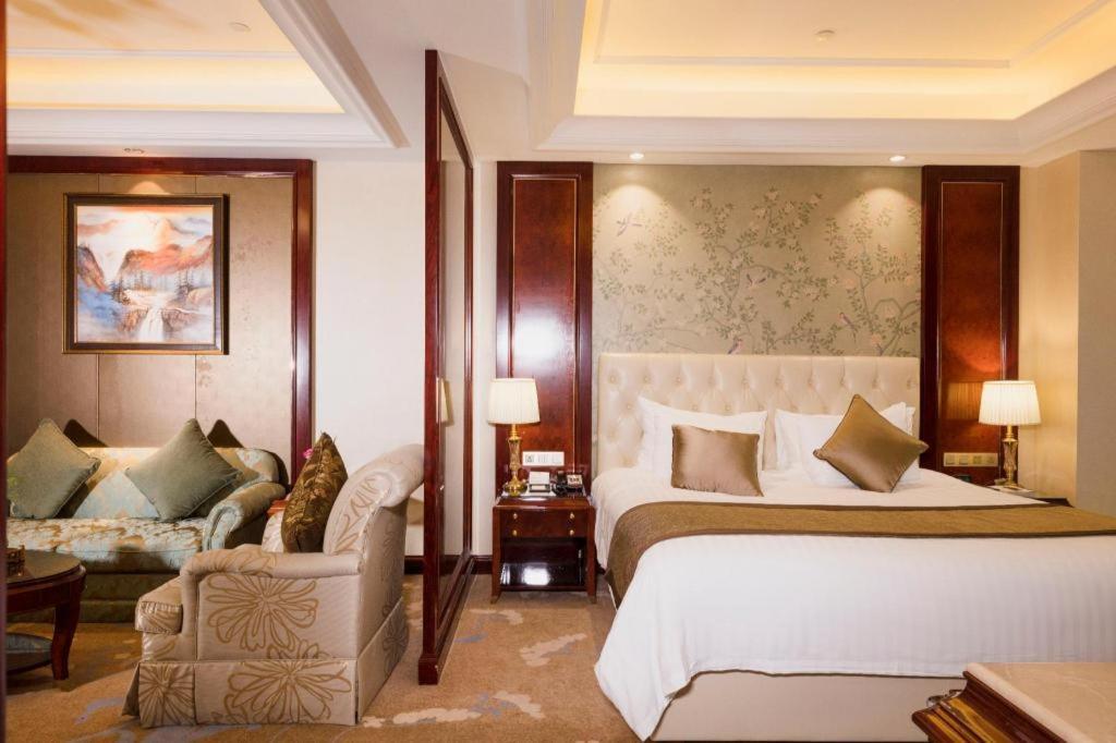 Dongwu New Century Grand Hotel Хучжоу Экстерьер фото