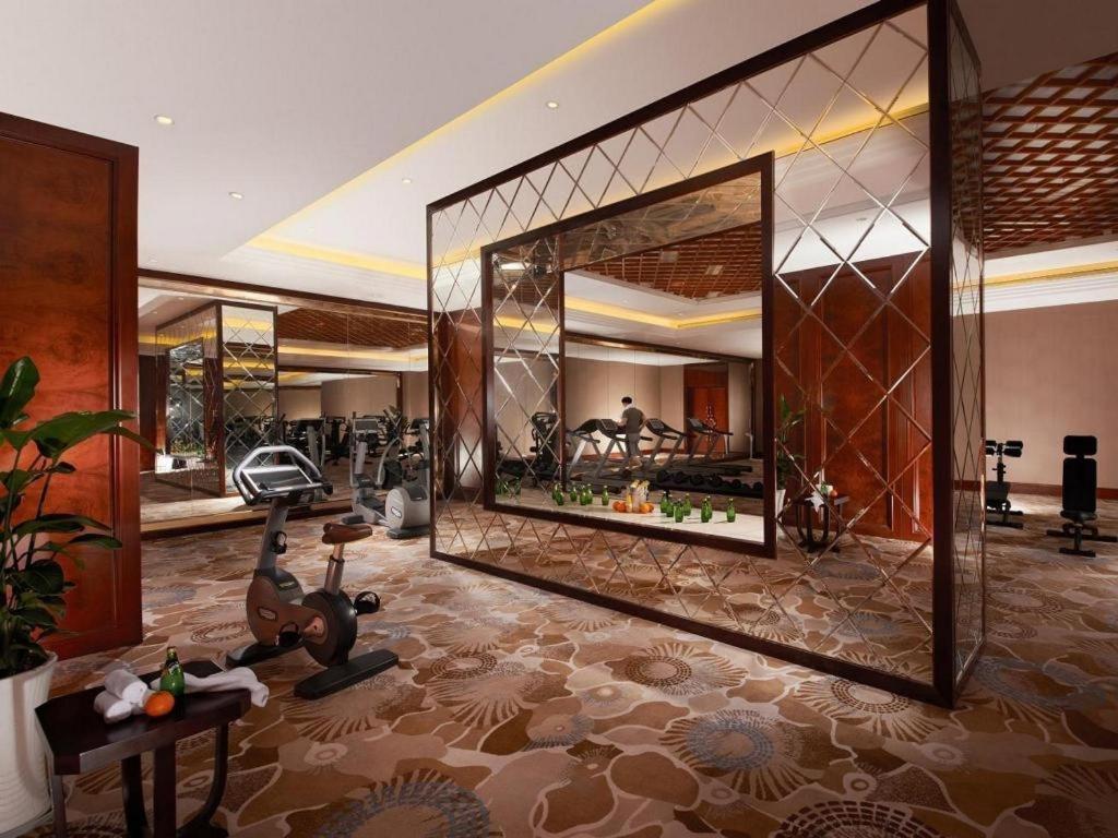 Dongwu New Century Grand Hotel Хучжоу Экстерьер фото