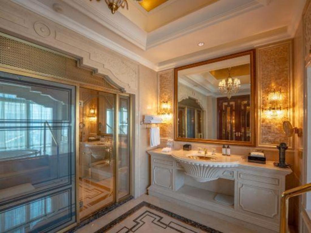 Dongwu New Century Grand Hotel Хучжоу Экстерьер фото