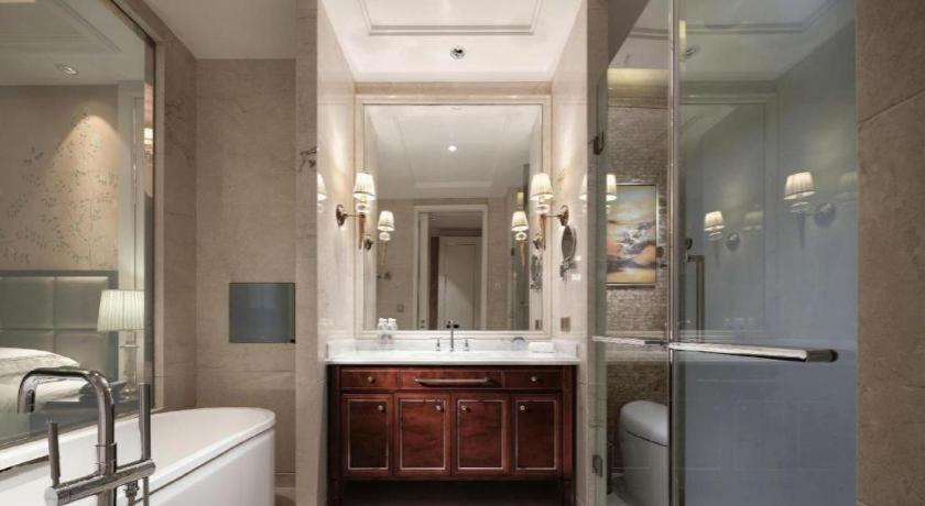 Dongwu New Century Grand Hotel Хучжоу Экстерьер фото